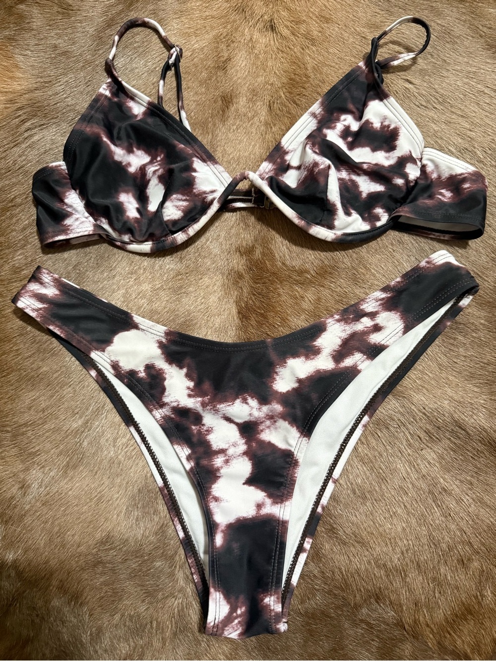 SHEIN Tie-Dye Bikini Set. Size L.